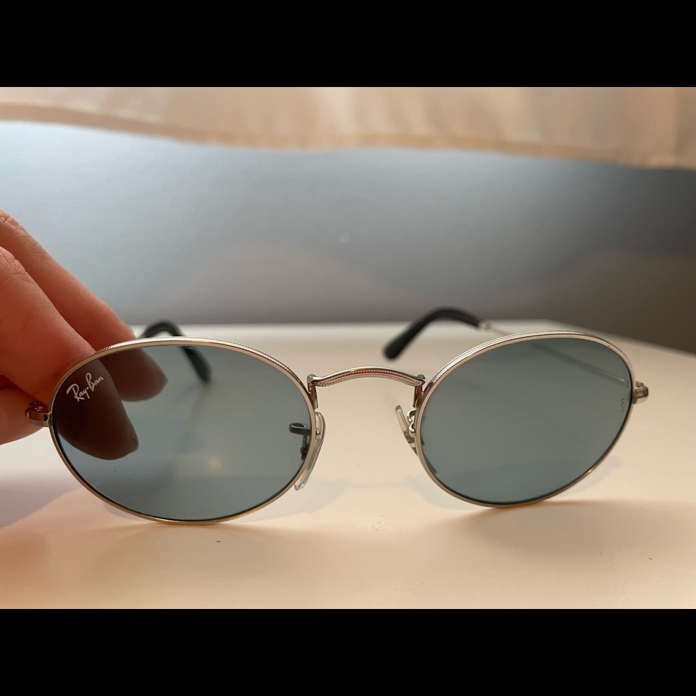 Ray Ban Flat Oval Sunglasses